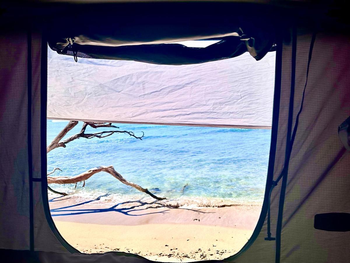 Explore Maui'S Diverse Campgrounds And Uncover The Island'S Beauty From Fresh Perspectives Every Day As You Journey With Aloha Glamp'S Great Jeep Equipped With A Rooftop Tent パイア エクステリア 写真